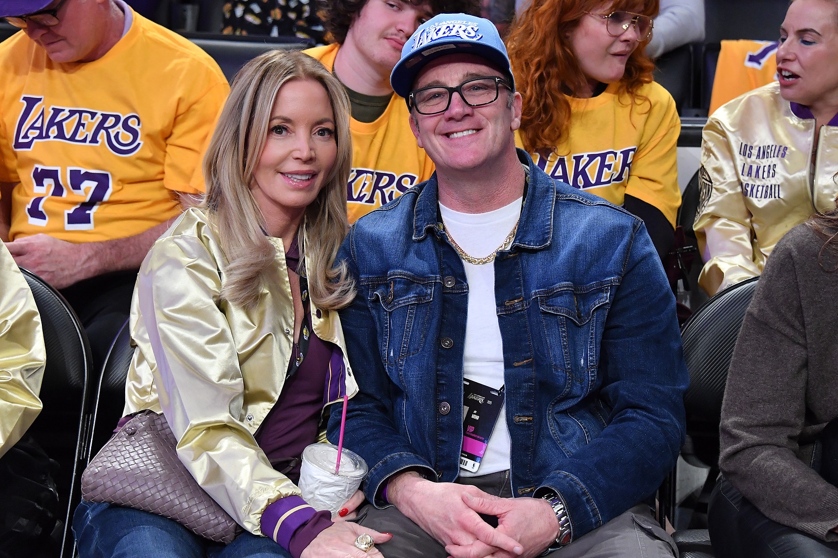 世界杯官方平台-皮尔斯：珍妮通过詹姆斯得到一个总冠军和100亿 他们得到了一切