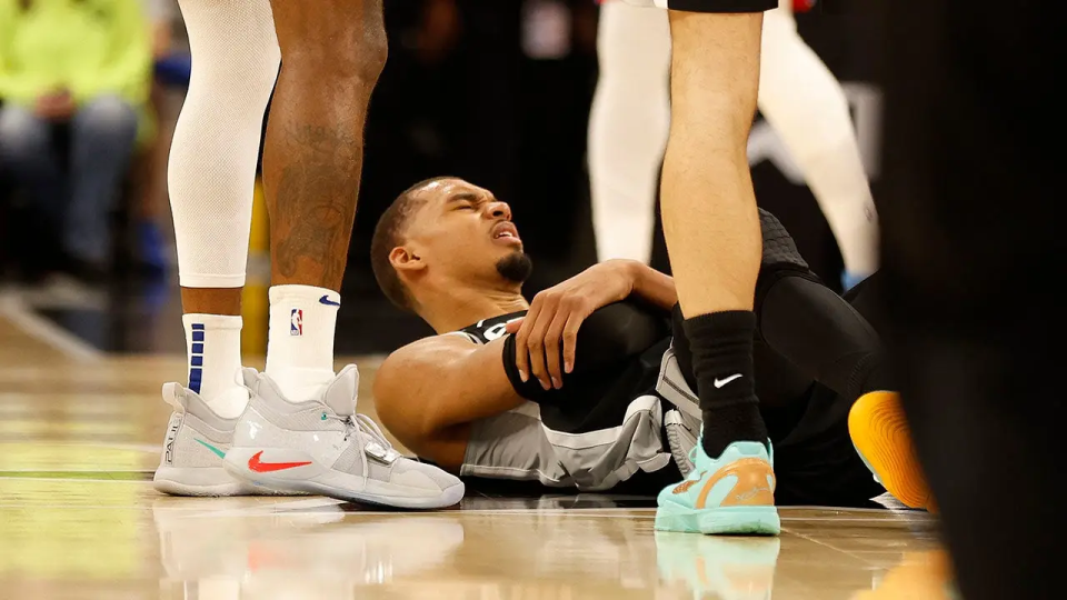 世界杯中国-幸无大碍！文班X光+核磁检查都没问题 名记相信他肯定获评奖资格